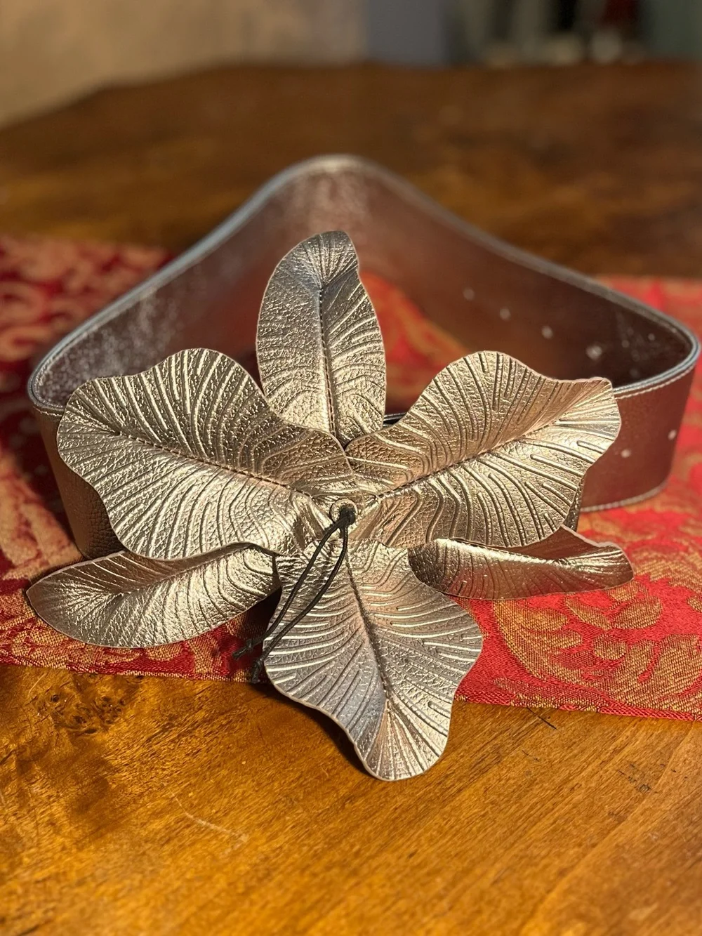 Anne Fontaine Carrie Belt Metallic Silver Leather Floral Leaf Statement Belt